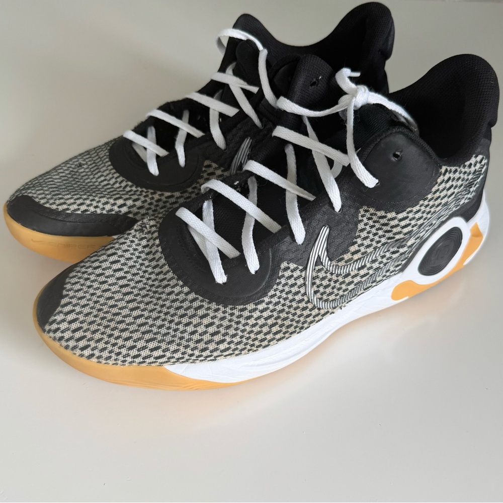 Nike KD Trey 5 men’s basketball sneakers